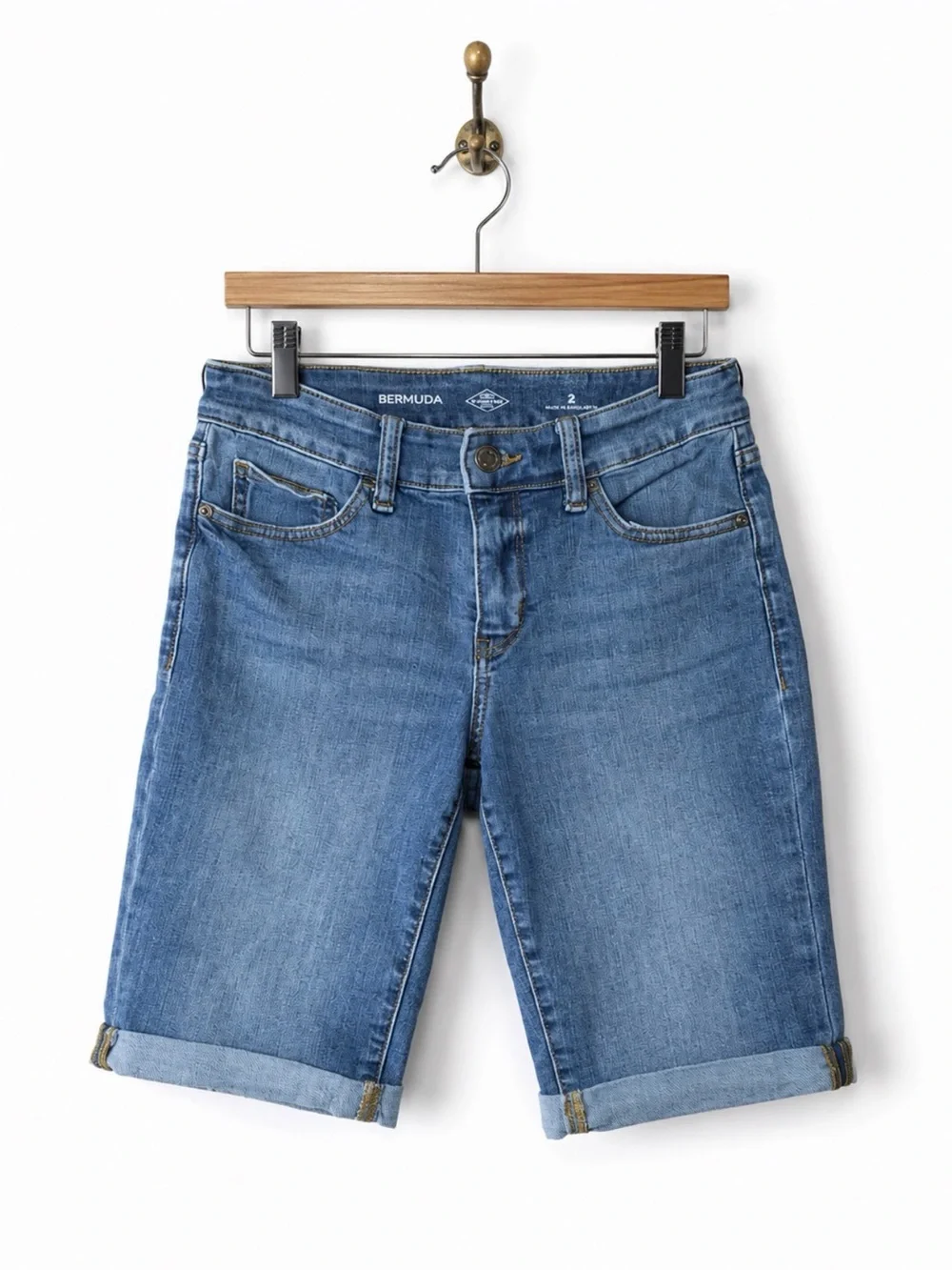 St. John’s Bay Bermuda Denim Shorts Size 2 Edge